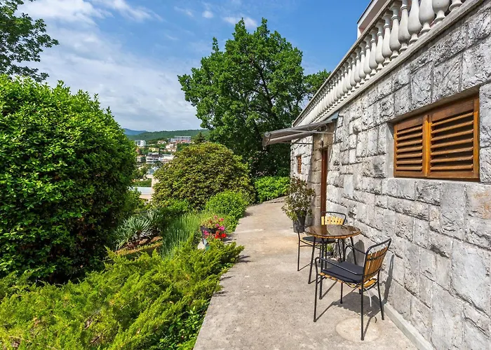 Appartamento 3 Bedroom Cozy In Abbazia